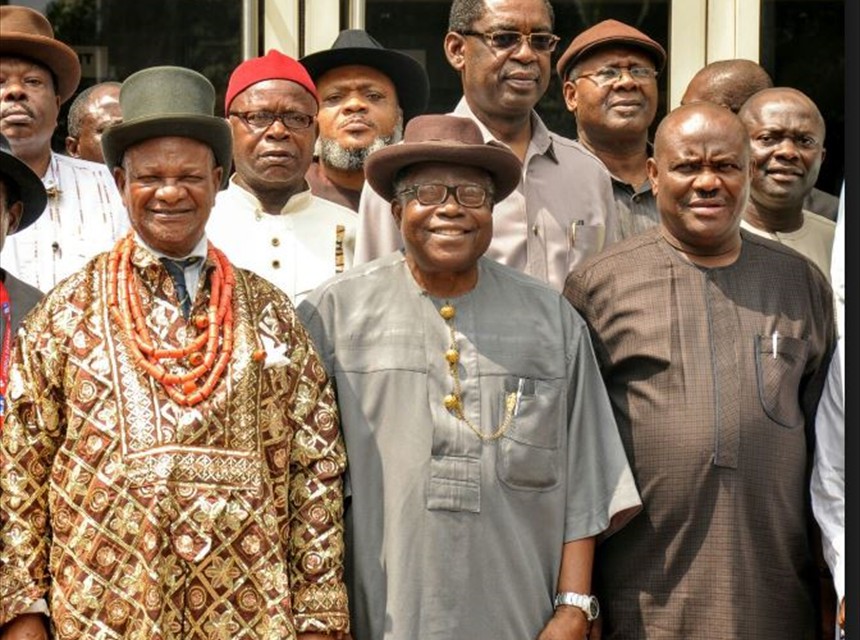 Governor with elder statemen